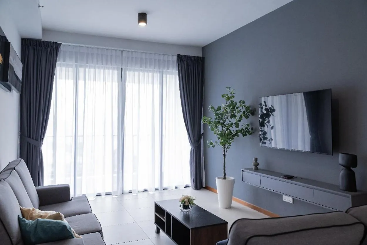 Appartamento Large Family Seaview Suite 3 Rooms By The Only Bnb Tanjung Tokong Malesia