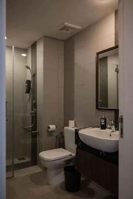 Large Family Seaview Suite 3 Rooms By The Only Bnb Tanjung Tokong 0*,  Malesia